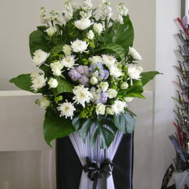 Kind Thoughts Wreath CW - 98