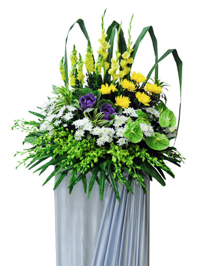High Regards Wreath CW - 90