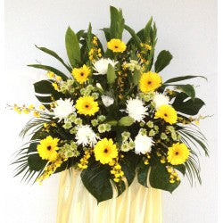Sincerity Wreath CW - 148
