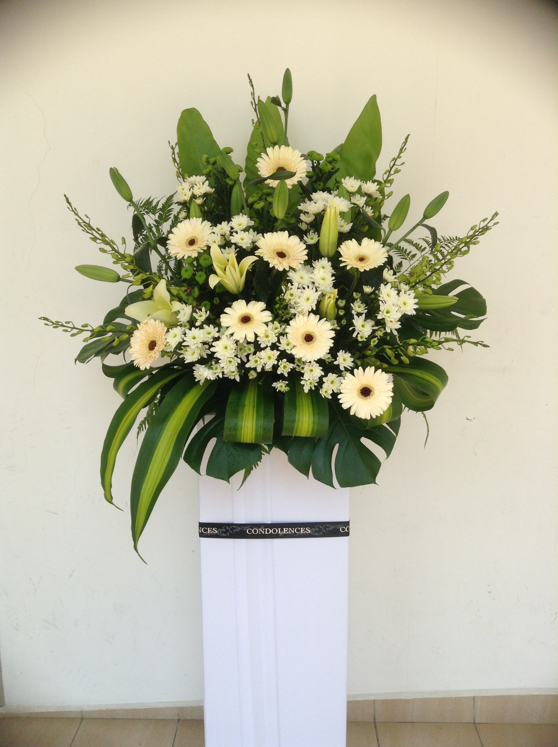 Dearly Missed Wreath CW - 35