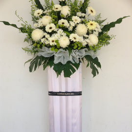 Comfort Garden Wreath CW - 24