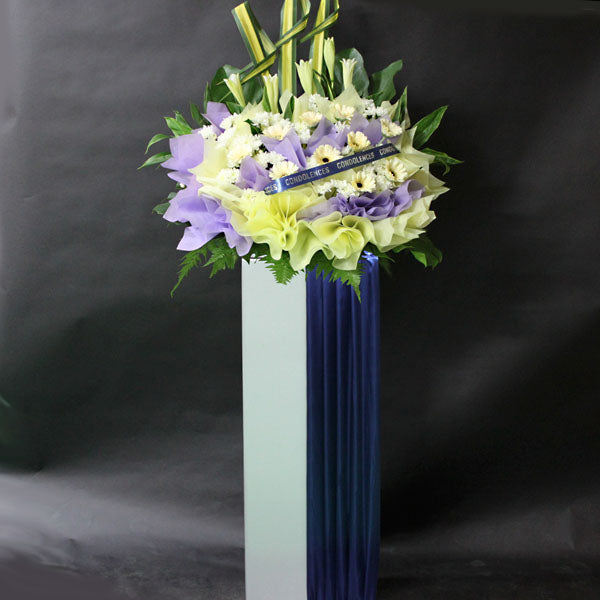 Peacefully Wreath 1 CW - 126