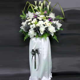 Graciousness Wreath CW - 71