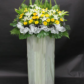 Treasured Memories Wreath CW - 162