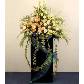 Heart of Gold Wreath CW - 82