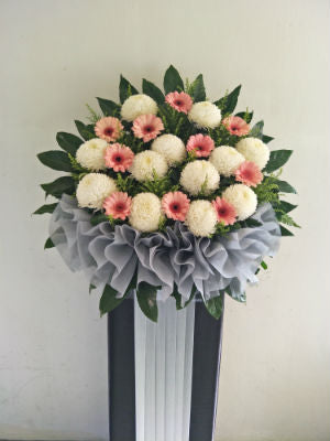 Comforting Thoughts Wreath CW - 28