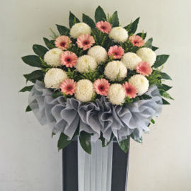 Comforting Thoughts Wreath CW - 28