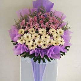 In Our Thoughts Wreath CW - 96