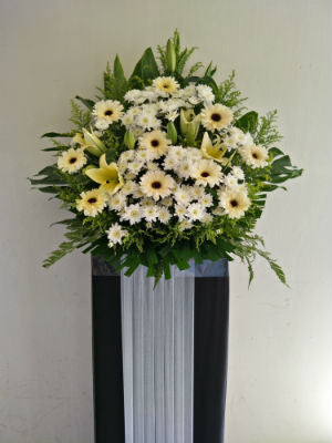 Fresh Bloom Wreath  CW - 56