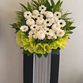 Blessed Assurance Wreath CW - 08