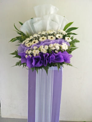 Cascading Comfort Wreath CW - 19