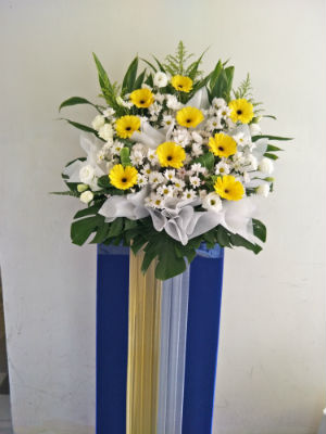 Utmost Esteem Wreath CW - 167