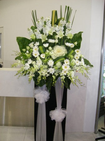 Simplicity Wreath CW - 145