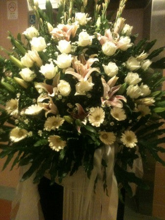 Care and Concern Wreath 2 CW - 16