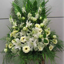 Mourning Hearts Wreath CW - 113