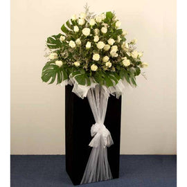 Peaceful Slumber Wreath CW - 122