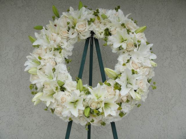 Heavens Touch Wreath CW - 89